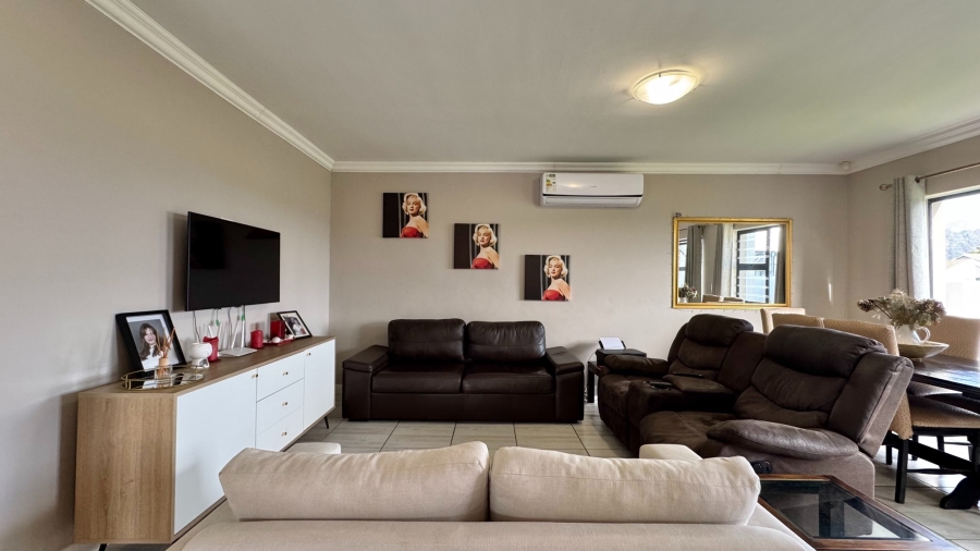 3 Bedroom Property for Sale in Fairview Eastern Cape